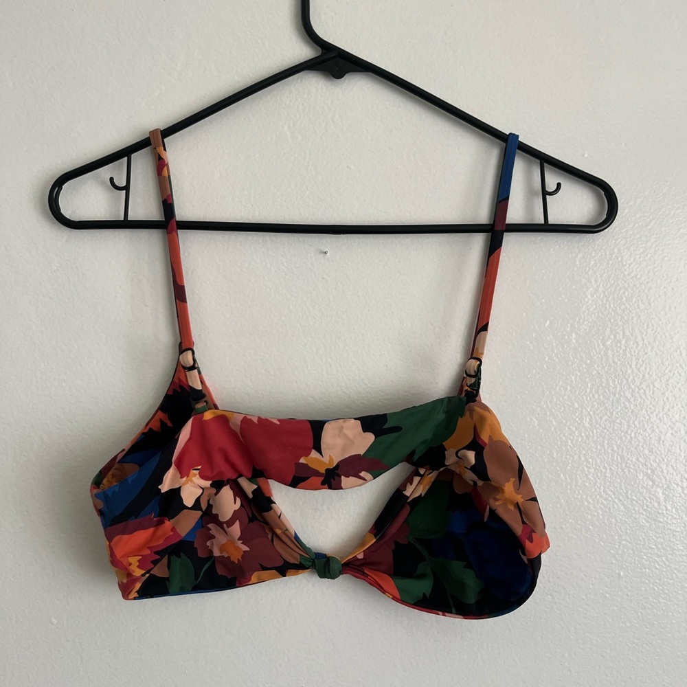 RHYTHM Rio Knot Front Top Black Multi Floral
